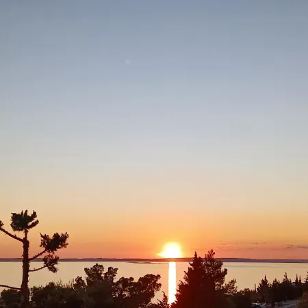 Horizon Apartment *