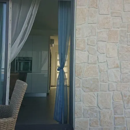 Horizon Apartment *