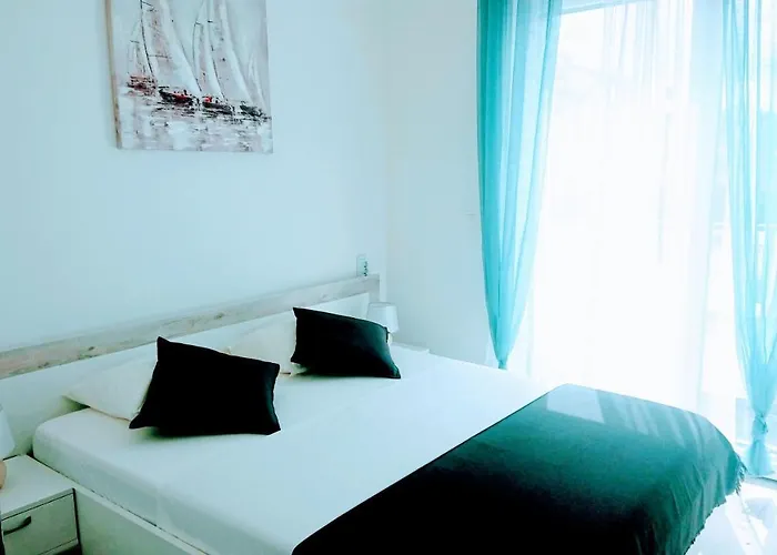 Horizon * Стариград-Пакленица